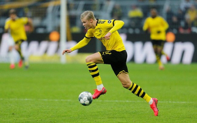 米体预测罗马vs那不勒斯首发：迪巴拉pk霍伊伦，苏莱在列（米体前瞻罗马对阵那不勒斯首发：迪巴拉对决霍伊伦，苏莱入选）