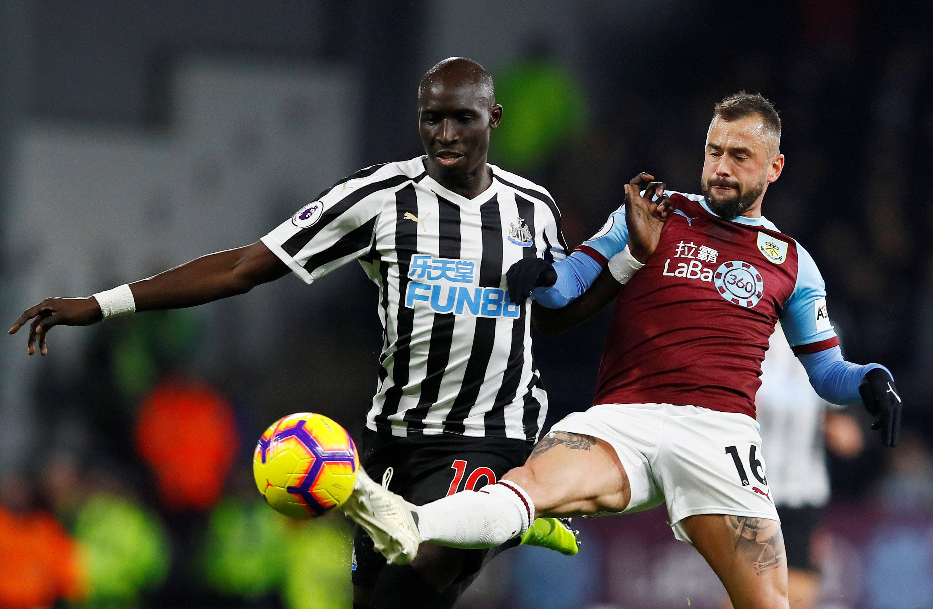 波兰主帅：要帮扎莱夫斯基找回状态；我觉得莱万还没决定未来（波兰主帅：将助扎莱夫斯基重拾状态，莱万未来尚未敲定）